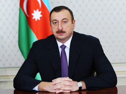 Президент Ильхам Алиев поздравил индонезийского коллегу