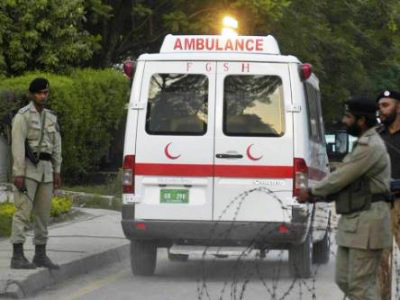 Pakistanda avtobusla yük maşını toqquşması nəticəsində 18 nəfər ölüb