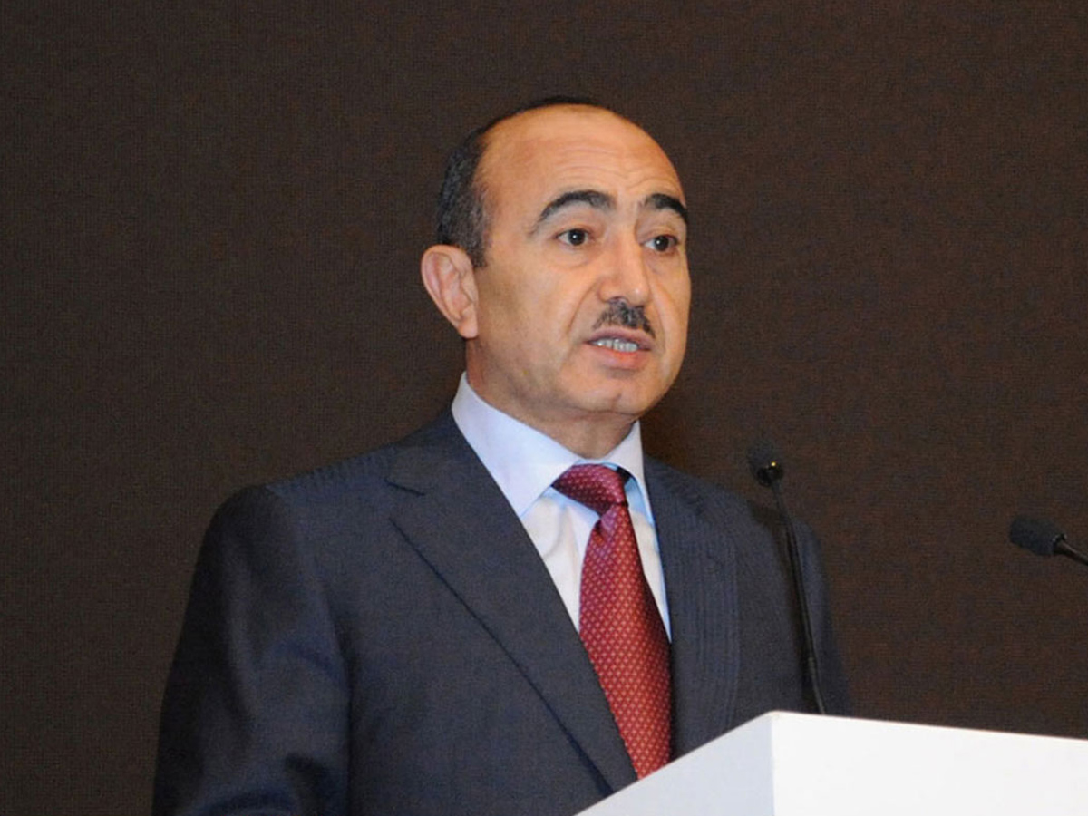Али Гасанов: Всероссийский азербайджанский конгресс проводит большую работу для распространения объективной информации об Азербайджане (версия 2)