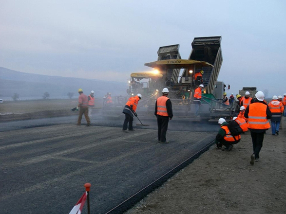 Фото: Туркменистан и Иран обсудили проекты в области строительства дорог / Экономика