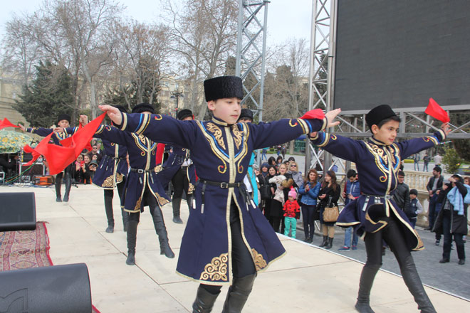 Праздничный концерт в Баку (ФОТО)