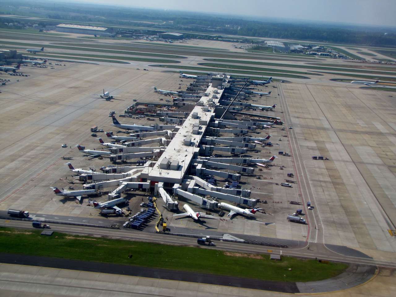 Dünyanın ən çox yüklülüyü olan hava limanı ABŞ-da yerləşir