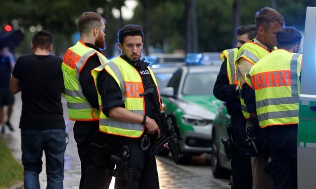 Полиция Германии ввела контроль на границе с Бельгией и Нидерландами
