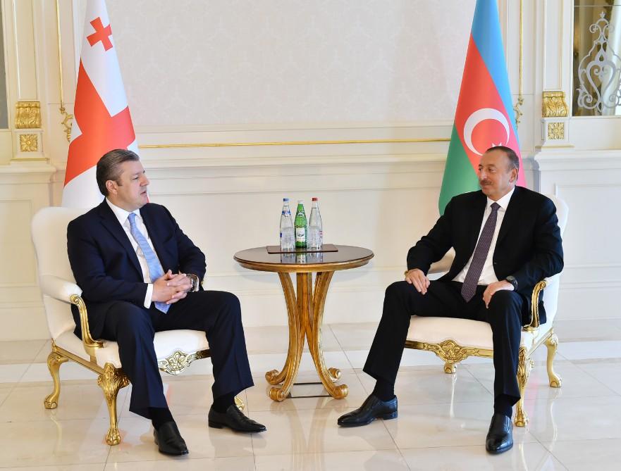 Prezident İlham Əliyev: Azərbaycanla Gürcüstanı uğurla inkişaf edən nəqliyyat və energetika layihələri birləşdirir