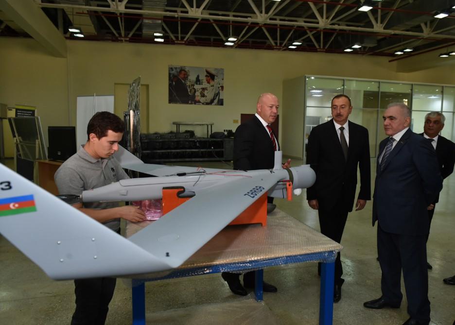 Prezident İlham Əliyev “Zərbə” pilotsuz uçuş aparatlarının təqdimatında iştirak edib