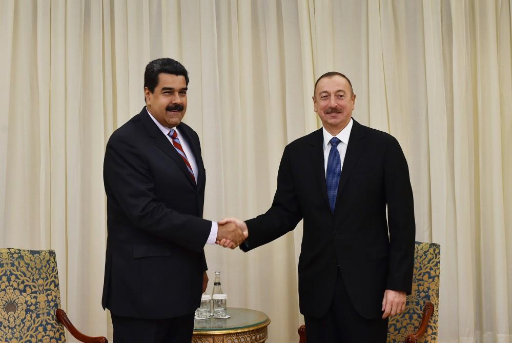 Prezident İlham Əliyev Venesuela Prezidenti ilə görüşüb
