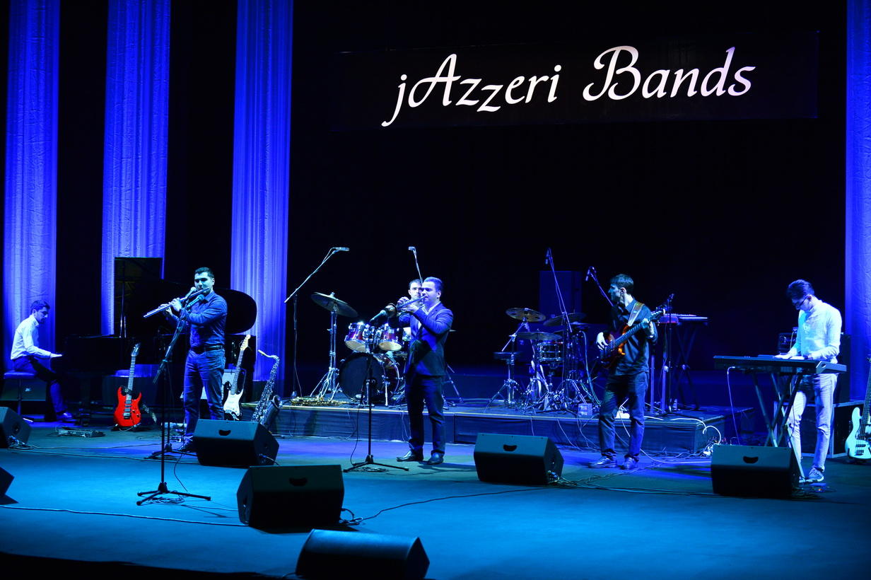 Зажигательные ритмы, искрометные повороты … - это Джаз в Баку! (ФОТО)
