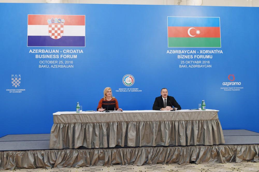 Президенты Азербайджана и Хорватии приняли участие в бизнес-форуме в Баку (ФОТО) (версия 2)