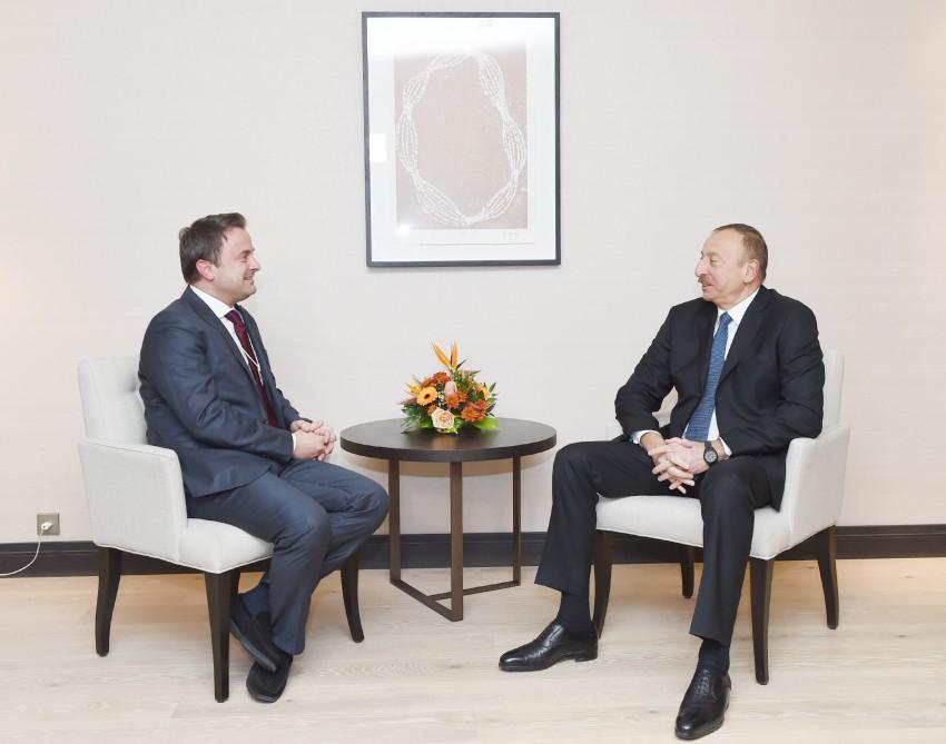 Президент Ильхам Алиев в Давосе встретился с премьером Люксембурга (версия 2)