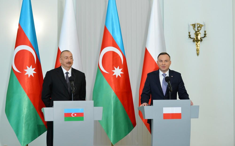 Президент Анджей Дуда: Польша поддерживает урегулирование нагорно-карабахского конфликта в рамках территориальной целостности Азербайджана