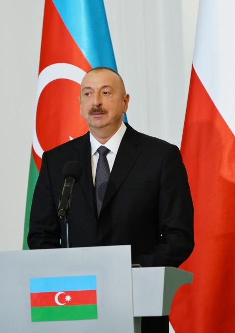 Президент Ильхам Алиев: Энергетические ресурсы Азербайджана внесут ценный вклад в энергетическую безопасность Европы (версия 2)