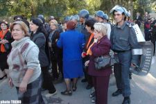 вЂ�AzadligвЂ™ bloc attempts to hold an unsanctioned rally near Narimanov subway station