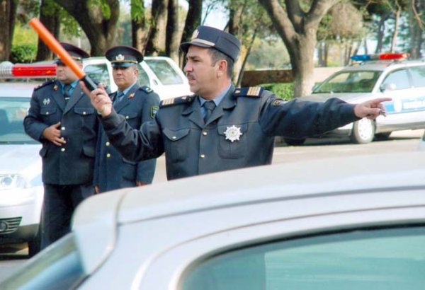 Azərbaycan paytaxtında avtoxuliqanlıq edən 150 sürücü saxlanılıb