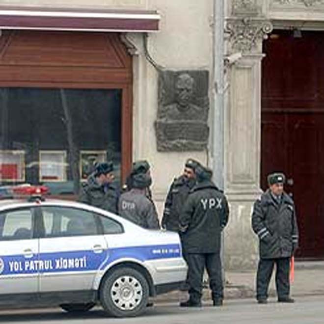 Those pretended as police wanted in Baku