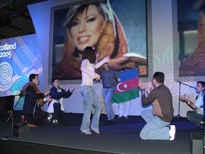 Подарок первой леди Египта азербайджанской молодежи