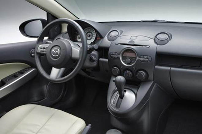Представлена Mazda2 с кузовом седан - Gallery Image