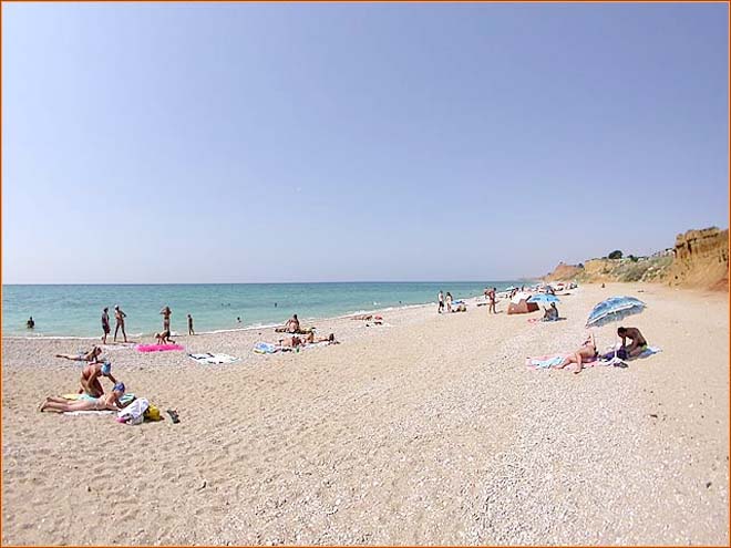 На пляжах Баку и Абшерона нарушается экологическое законодательство