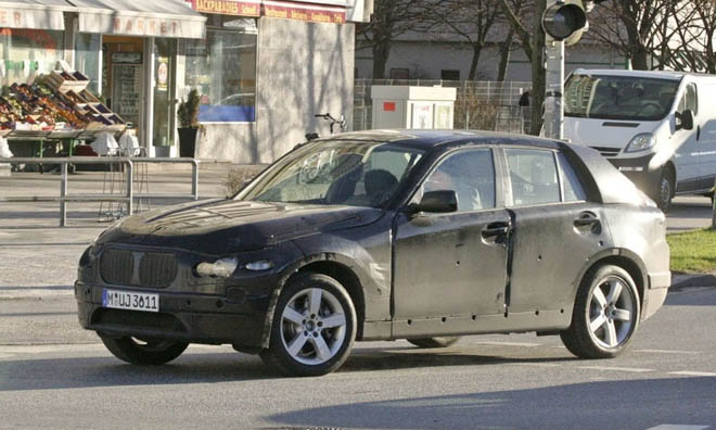 Появились шпионские фото BMW X1