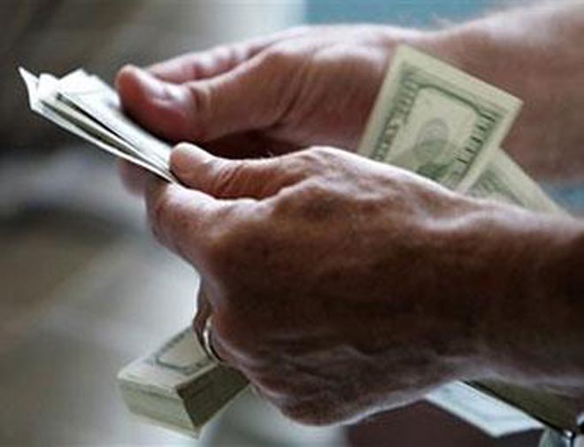 В Баку за незаконный обмен валюты задержаны пять человек