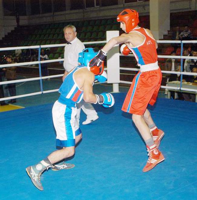 Azərbaycan boksçuları Rusiyada 2 qızıl, 2 gümüş medal qazanıblar