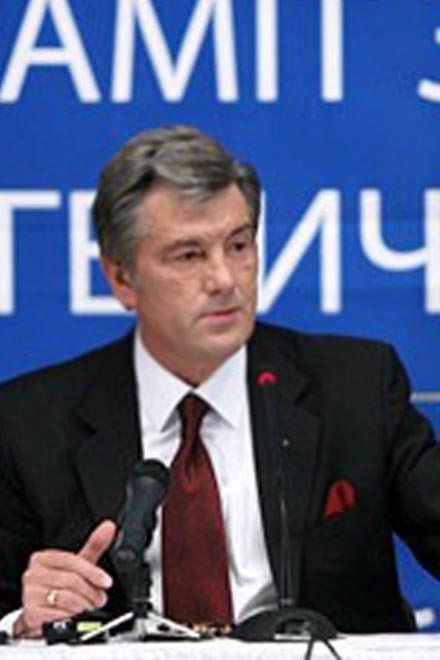 Ex-Ukrainian president attends economic forum in Krynica Zdroj