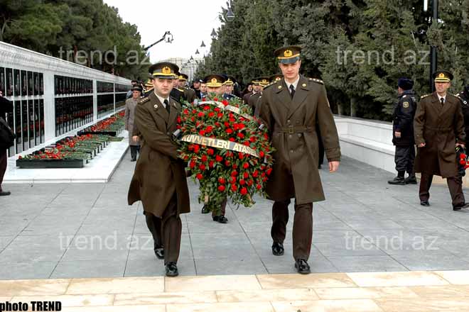 В Азербайджане чтят память шехидов 20 января 1990 года