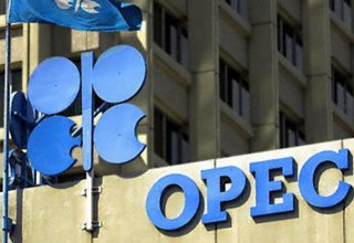 OPEC oil output down by over 130,000 b/d