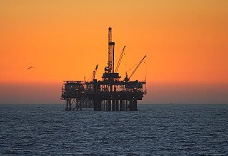 Bahrain starts exploratory offshore drilling for oil and gas