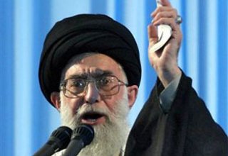 Запад не поставит Иран на колени - верховный лидер