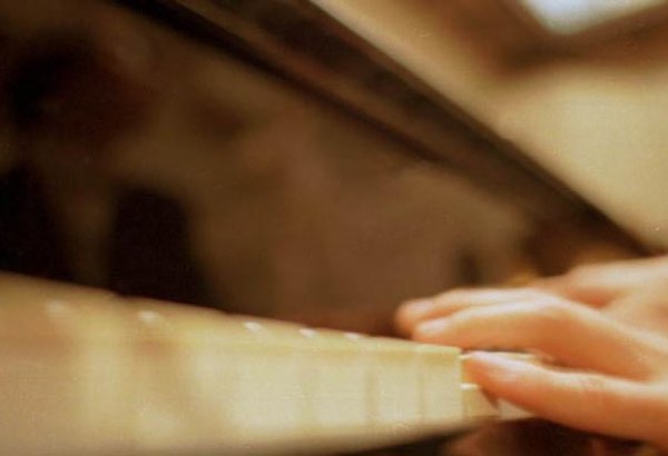 Молодой азербайджанский пианист успешно выступил на международном конкурсе в Швеции