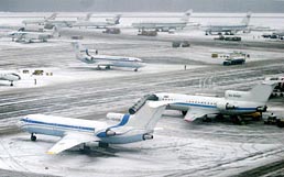 В российских аэропортах задержаны или отменены 272 авиарейса - Росавиация