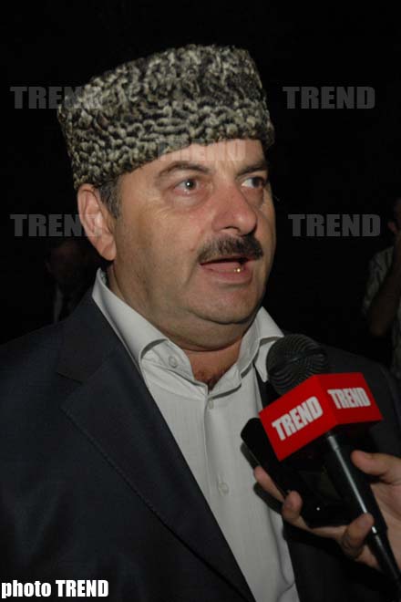 Народный артист Азербайджана Агахан Абдуллаев усложнил условия приема