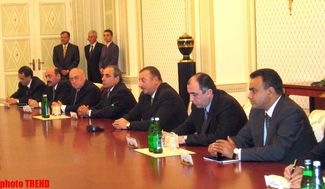 Prezident Trayan Basesku: Rumıniya Azərbaycanla əlaqələrin möhkəmləndirilməsində maraqlıdır