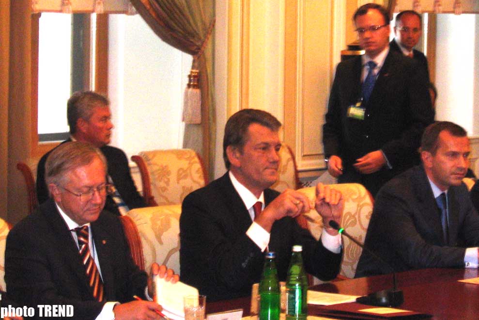 Визит Виктора Ющенко в Баку еще более укрепит отношения между нашими странами – президент Азербайджана