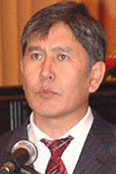 И.о. премьер-министра Киргизии подал в отставку