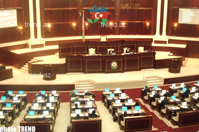 Azərbaycan Parlamentində ABŞ-ın Dağlıq Qarabağ münaqişəsinin nizamlanması ilə bağlı yürütdüyü siyasətə etiraz edilib