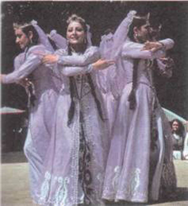 В турецком городе Маниса открылся клуб азербайджанских танцев