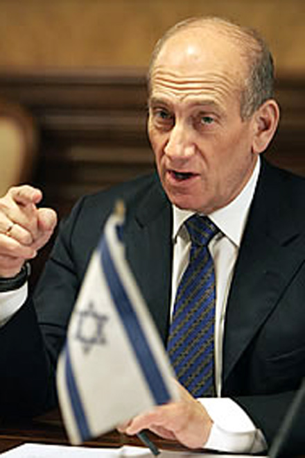 Olmert rejects critics of   Gaza offensive