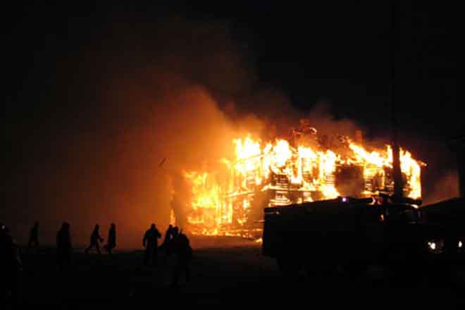 Сгорела казарма Министерства по чрезвычайным ситуациям Азербайджана