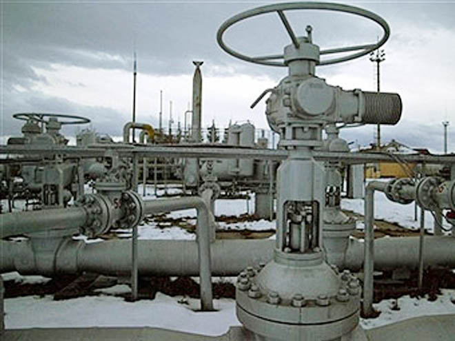 "Газпром" дал команду возобновить транзит газа в Европу