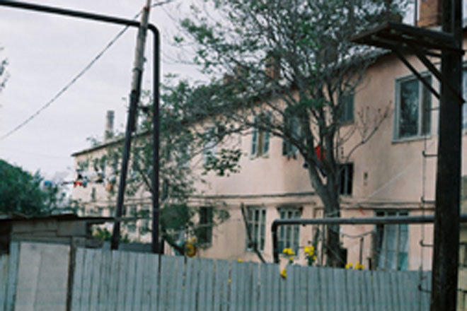 В Хатаинском районе г.Баку рушится жилой дом