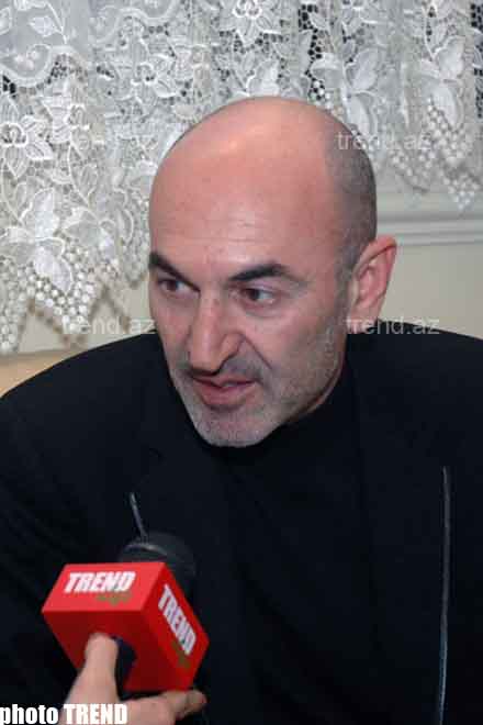 Певец Ильгар Мурадов призывает азербайджанскую молодежь объединиться