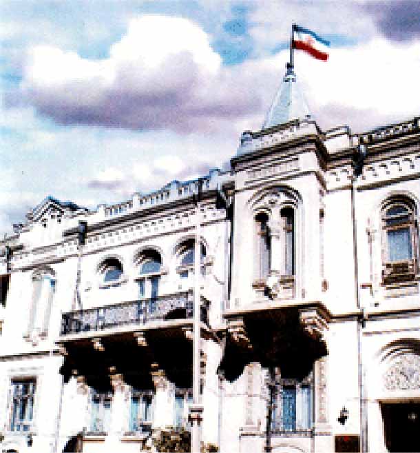 Посольство Ирана в Азербайджане проводит конкурс стихов и статей
