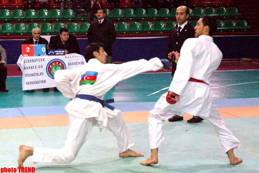 Азербайджанские спортсмены на международном турнире по каратэ заняли второе место