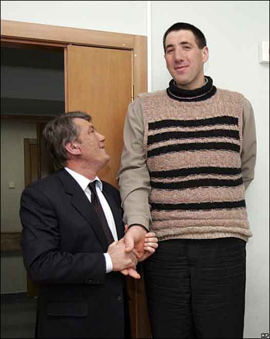 Украинец признан самым высоким человеком в мире