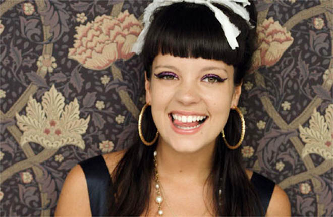 Lily Allen 'worrying family over rehab resistance'