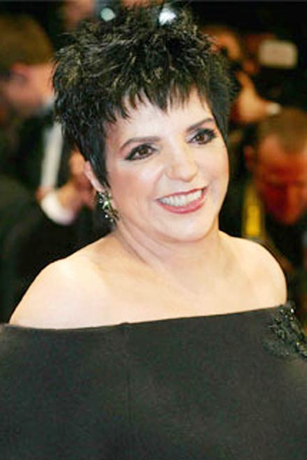 Liza Minnelli sheds weight on dancing diet