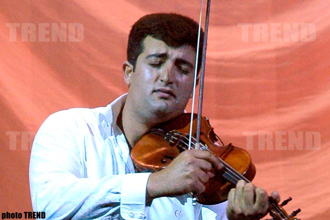 Маэстро Джейхун будет покорять молдован цыганской скрипкой