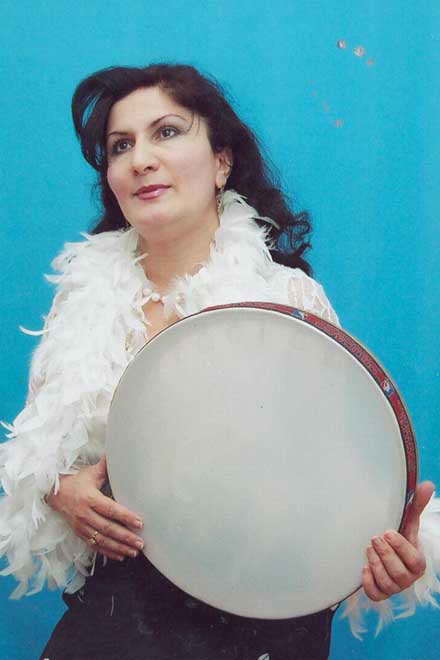 Мои песни входят в "Золотой фонд" Азербайджана, однако имя мое неизвестно – ханенде Майа Джабраилова