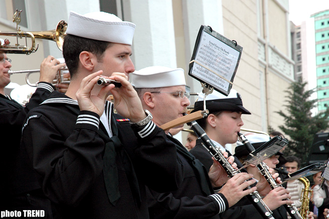 Оркестр Военно-морских сил США дал концерт